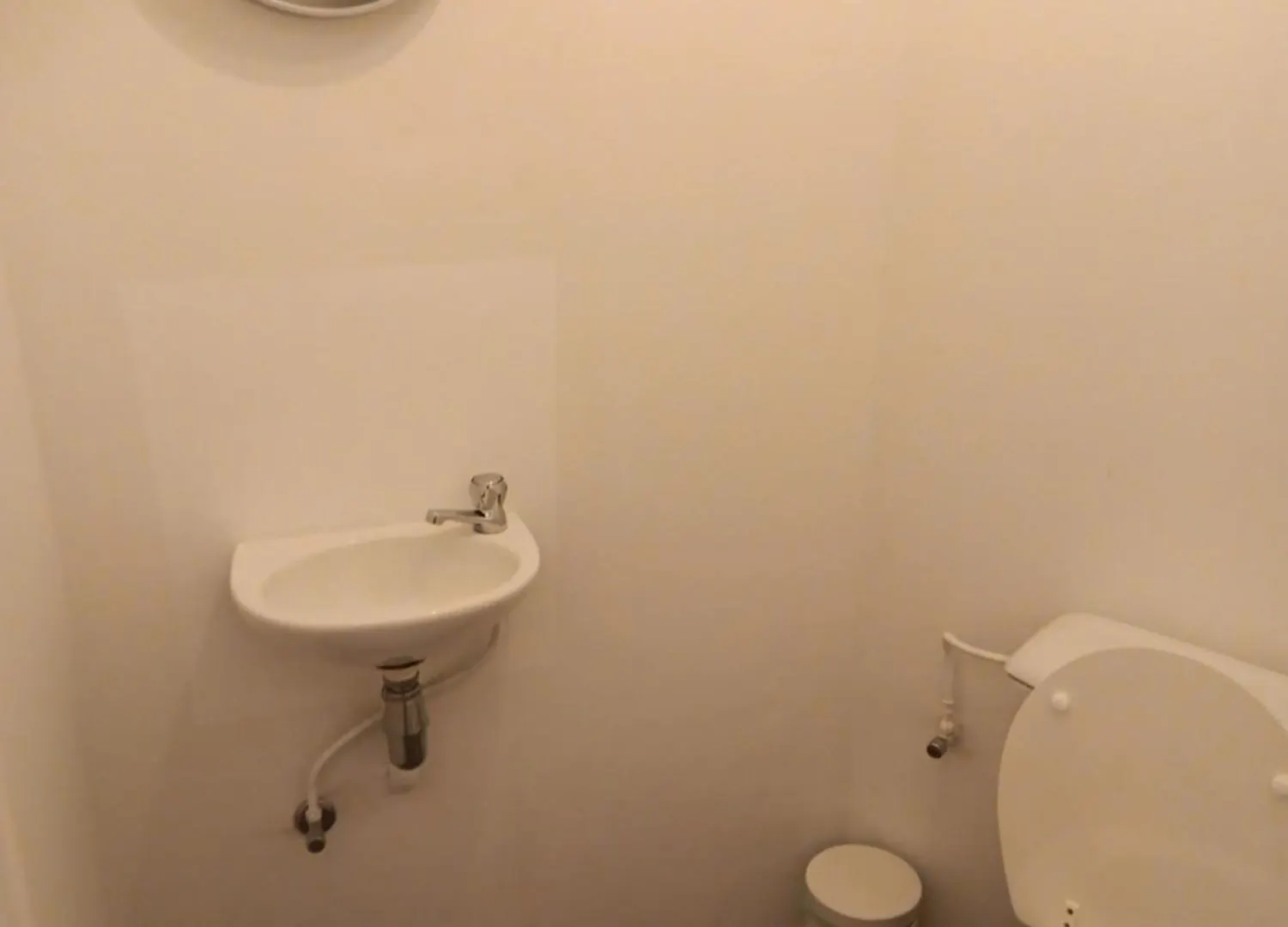 Apartament The Luxury White Suite Charleroi
