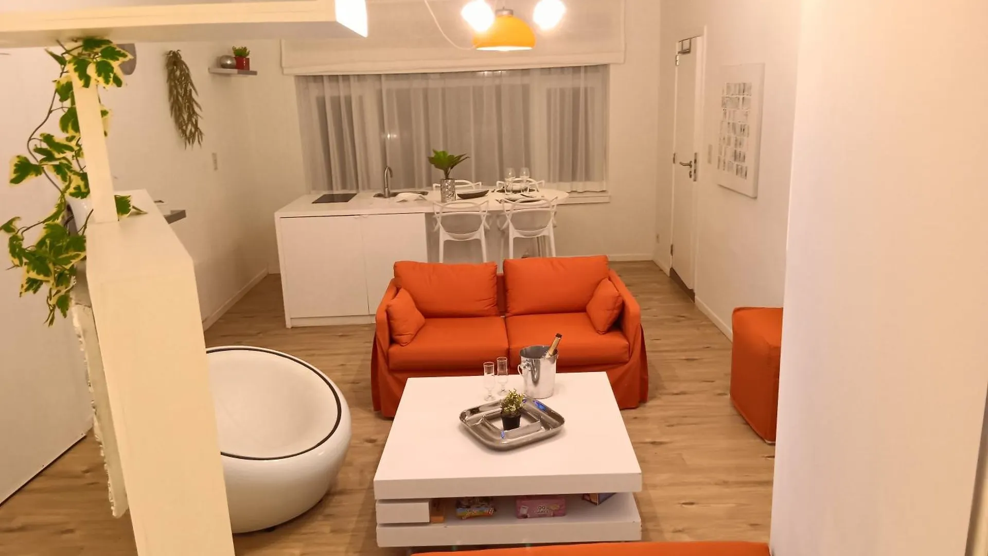 The Luxury White Suite Charleroi