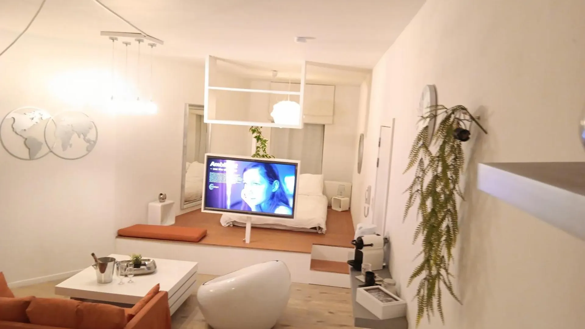 Apartment The Luxury White Suite Charleroi