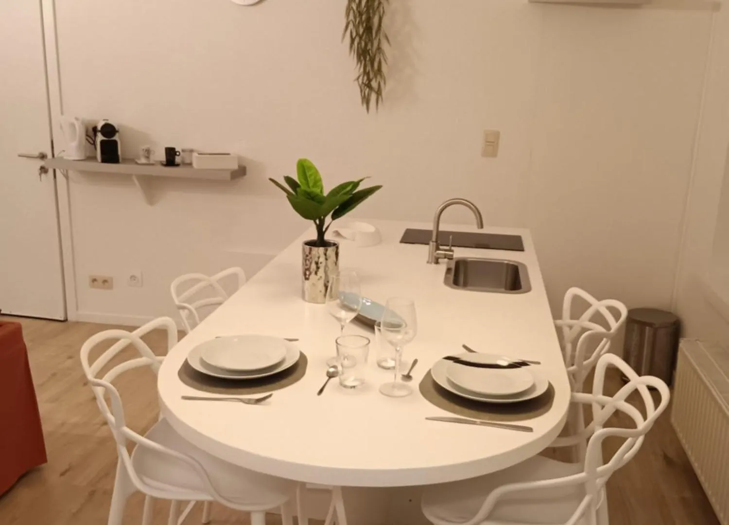 The Luxury White Suite Charleroi