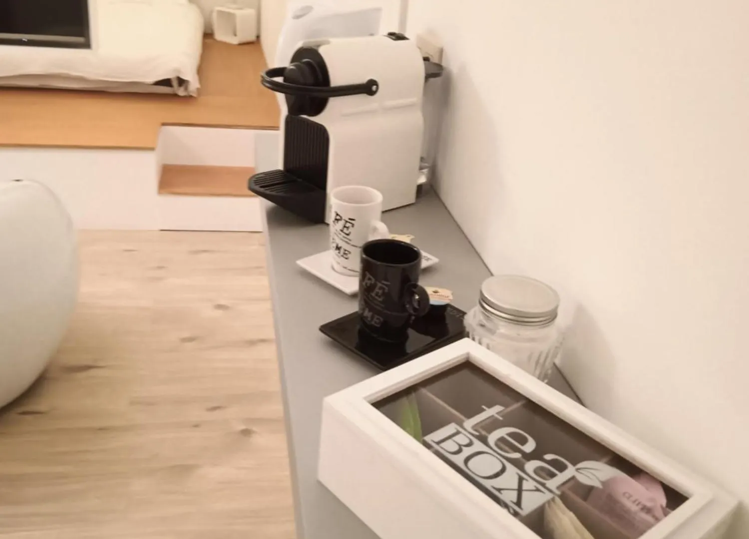 Apartment The Luxury White Suite Charleroi Belgium